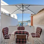 Seafront With Balcony Sea View And Mooring Apartment *