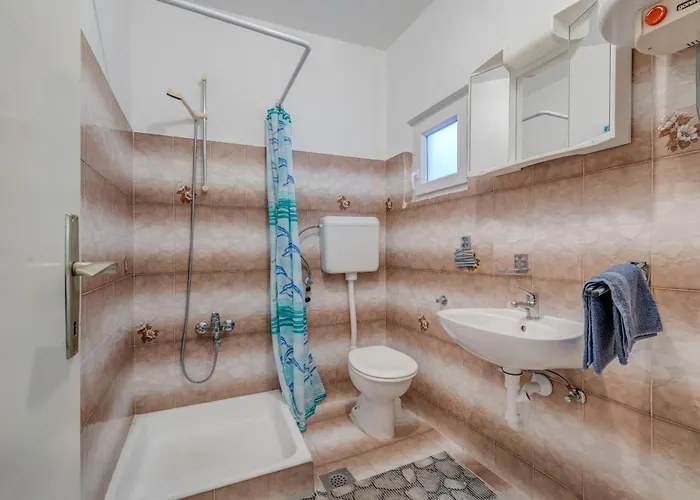 Seafront With Balcony Sea View And Mooring