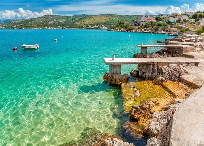 Seafront With Balcony Sea View And Mooring Apartamento